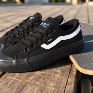 SABA VELOZ LOW MONO BLACK